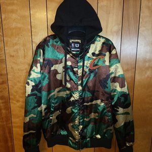 Cleveland Cavaliers Jacket LARGE Hooded Full Zip Up Camouflage Camo NBA Cavs E2